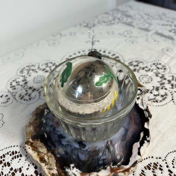 MCM hand painted mercury glass Christmas ornament - Picture 4 of 9